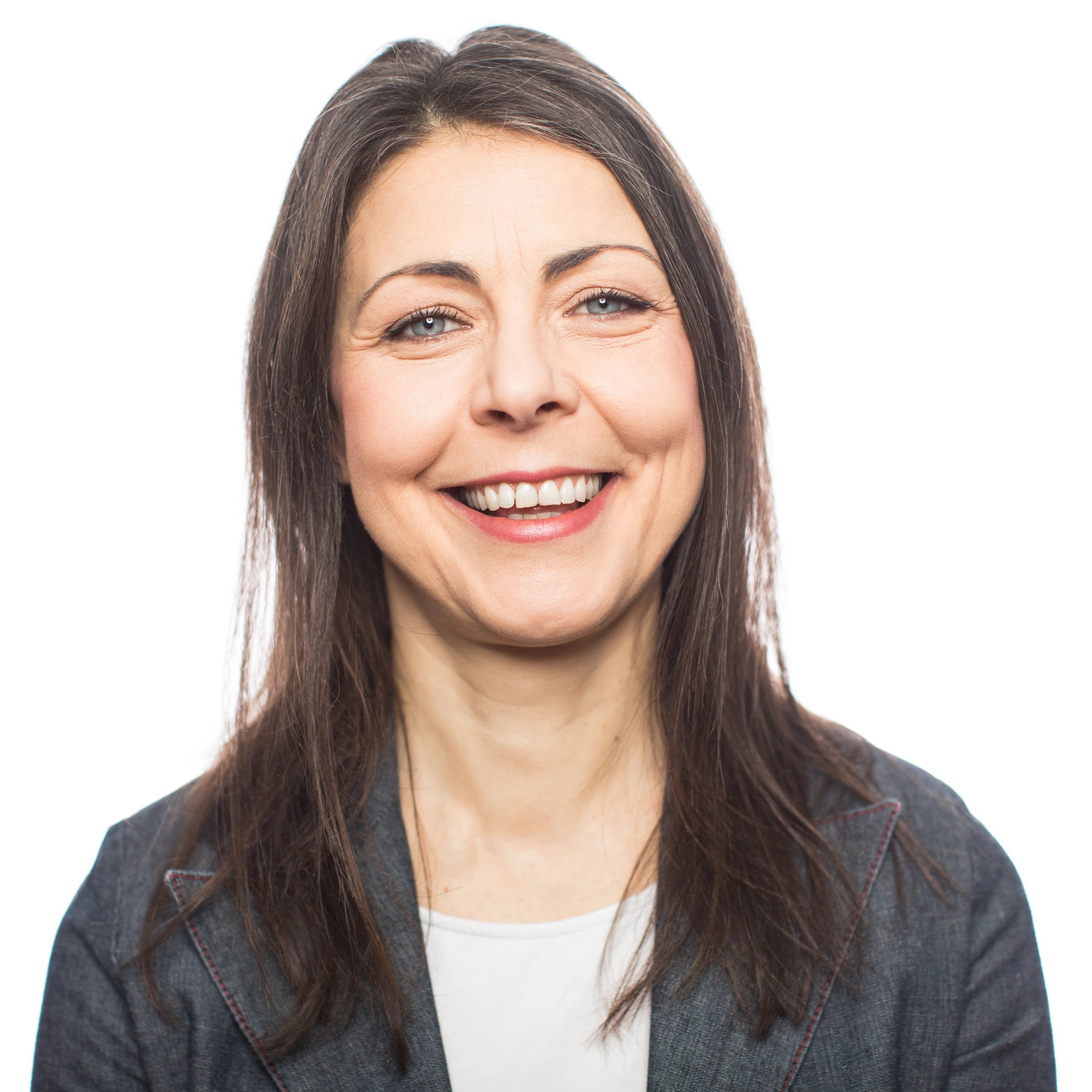 Portrait of reviewer Sarah Mitchell